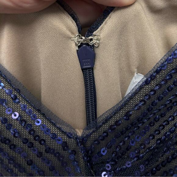 René Ruiz Sequin Dress, Knee Length, Navy Blue, Taupe Lining, V Neck, Size 4 - Picture 7 of 14